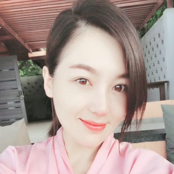 超乖呀的照片