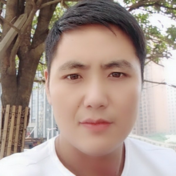 米长仟的照片