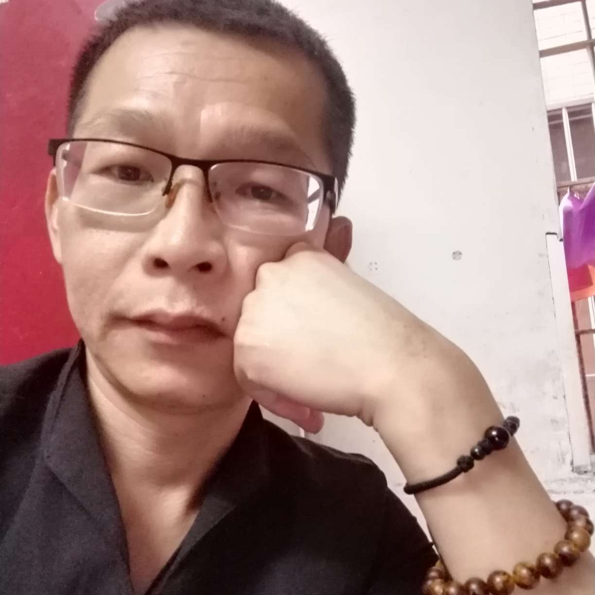 孤独的飞扬的照片