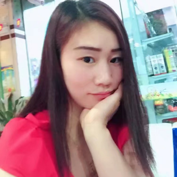 笑靥的贤惠的照片