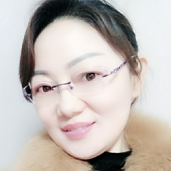 文静的晨的照片