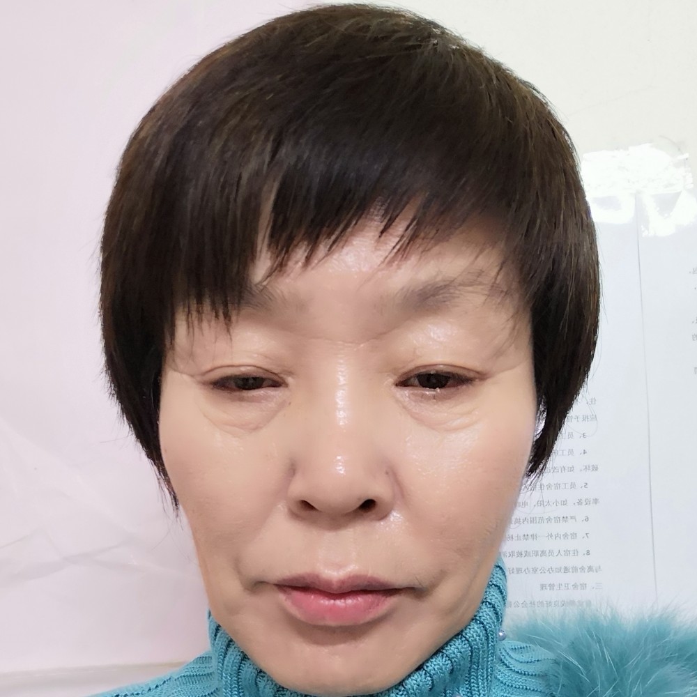 李显丽的照片
