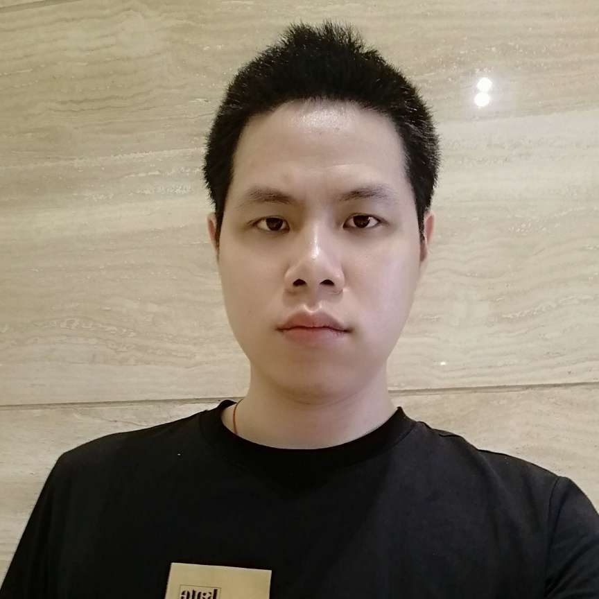 小蘑菇挽手贤惠的照片