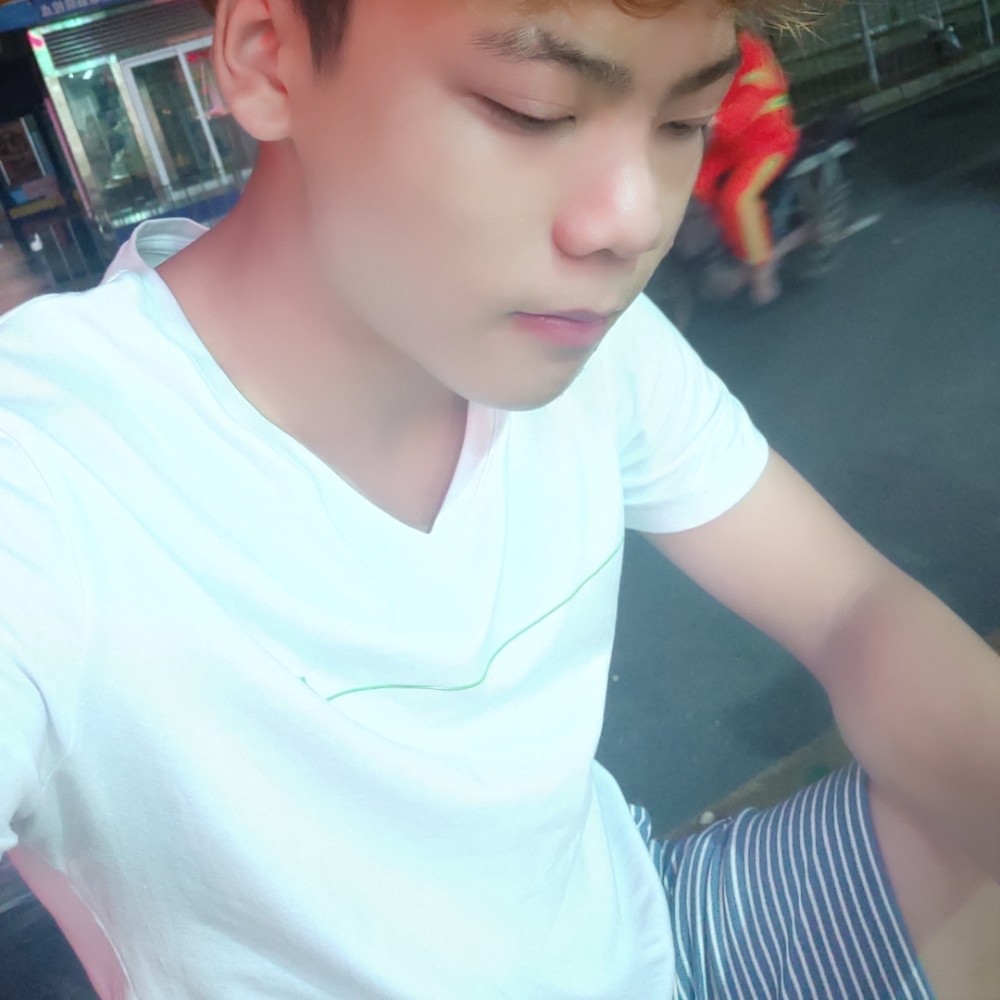 天真是你。的照片