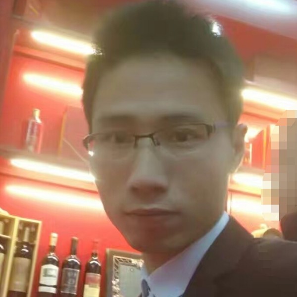 朱子华的照片