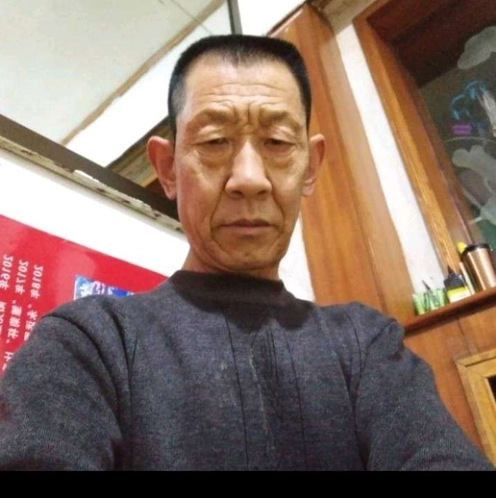 沐樱保卫英俊的照片