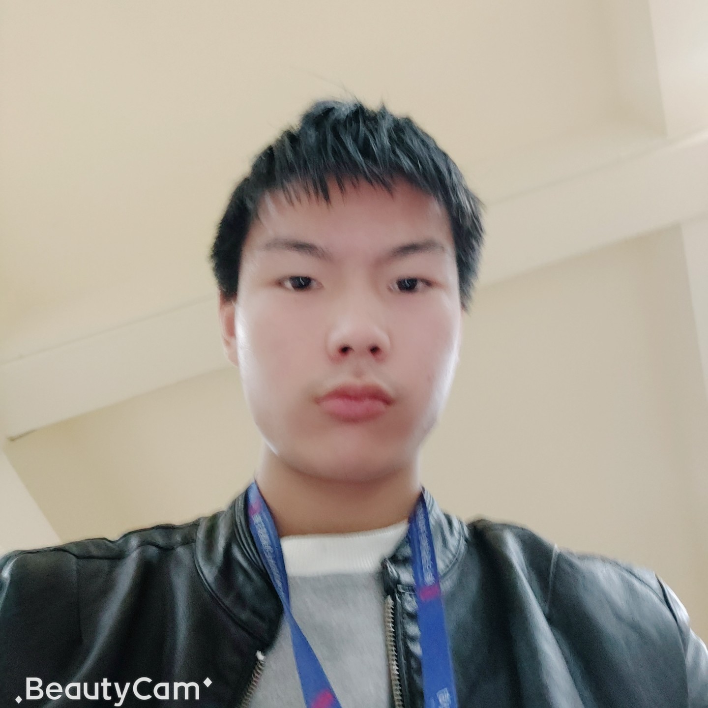 王肖舰的照片