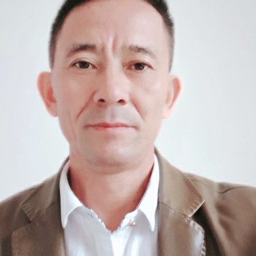 鸡翅請热情的照片