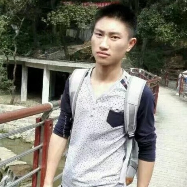 小小小小白马的照片