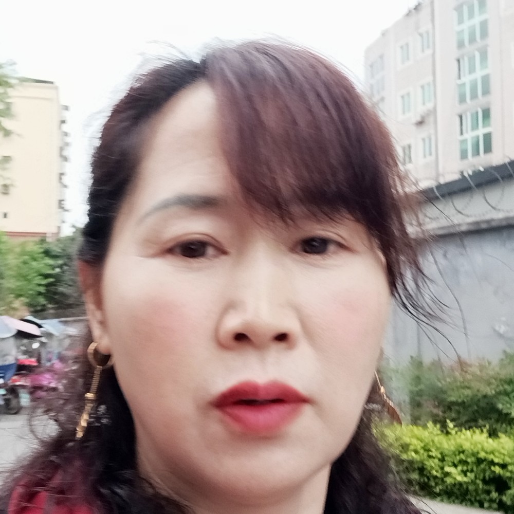 沉默泪了服饰的照片