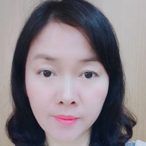 有魅力漫步水蜜桃的照片