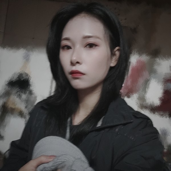 清灯夜游的照片