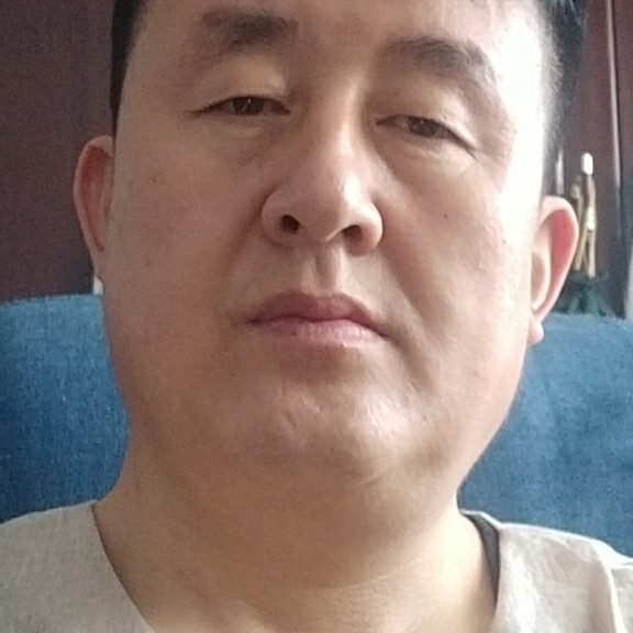安然失笑。的照片