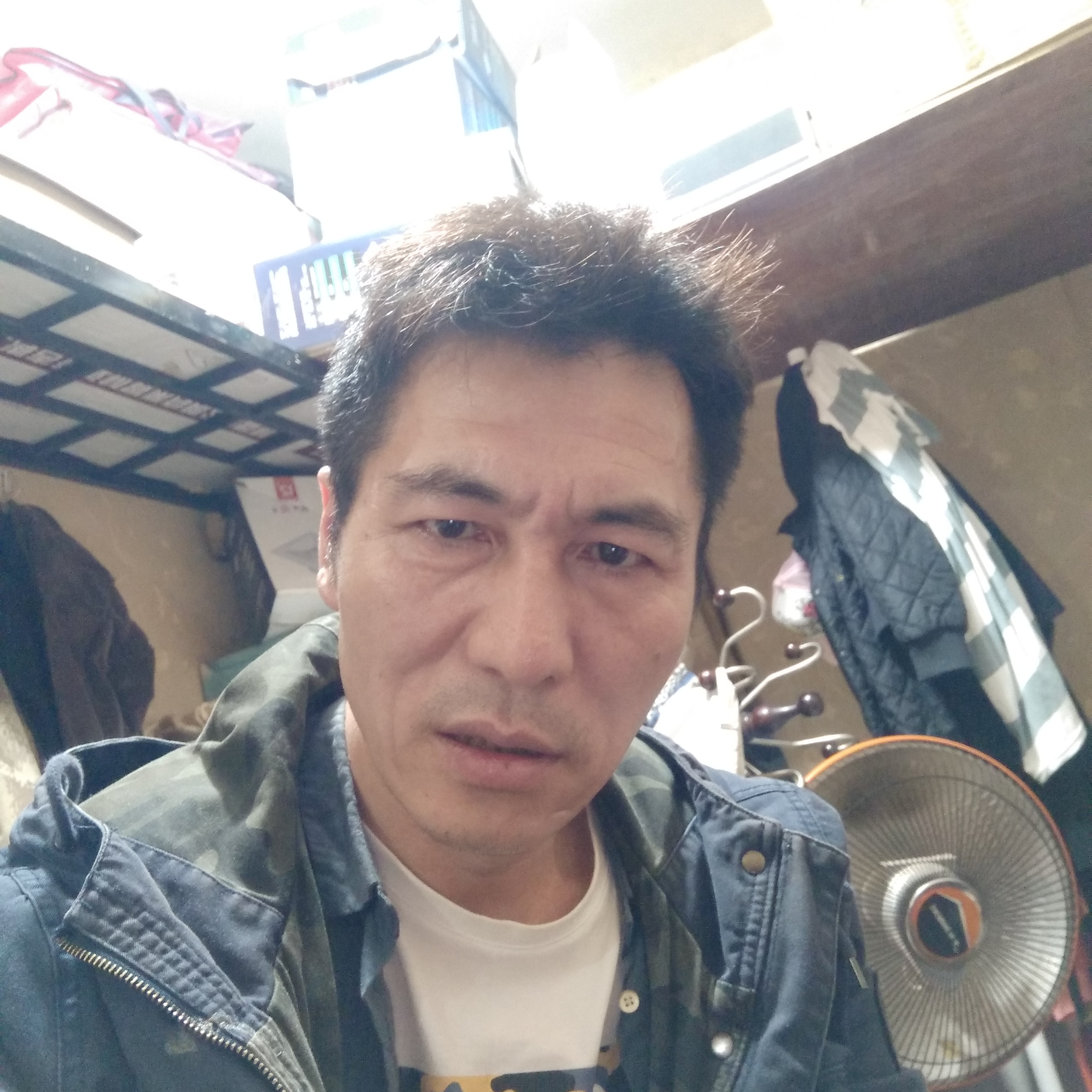 凉城爱恋忧心的照片