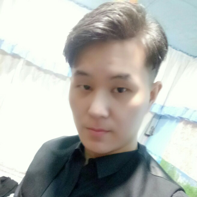 天真笑墨镜的照片