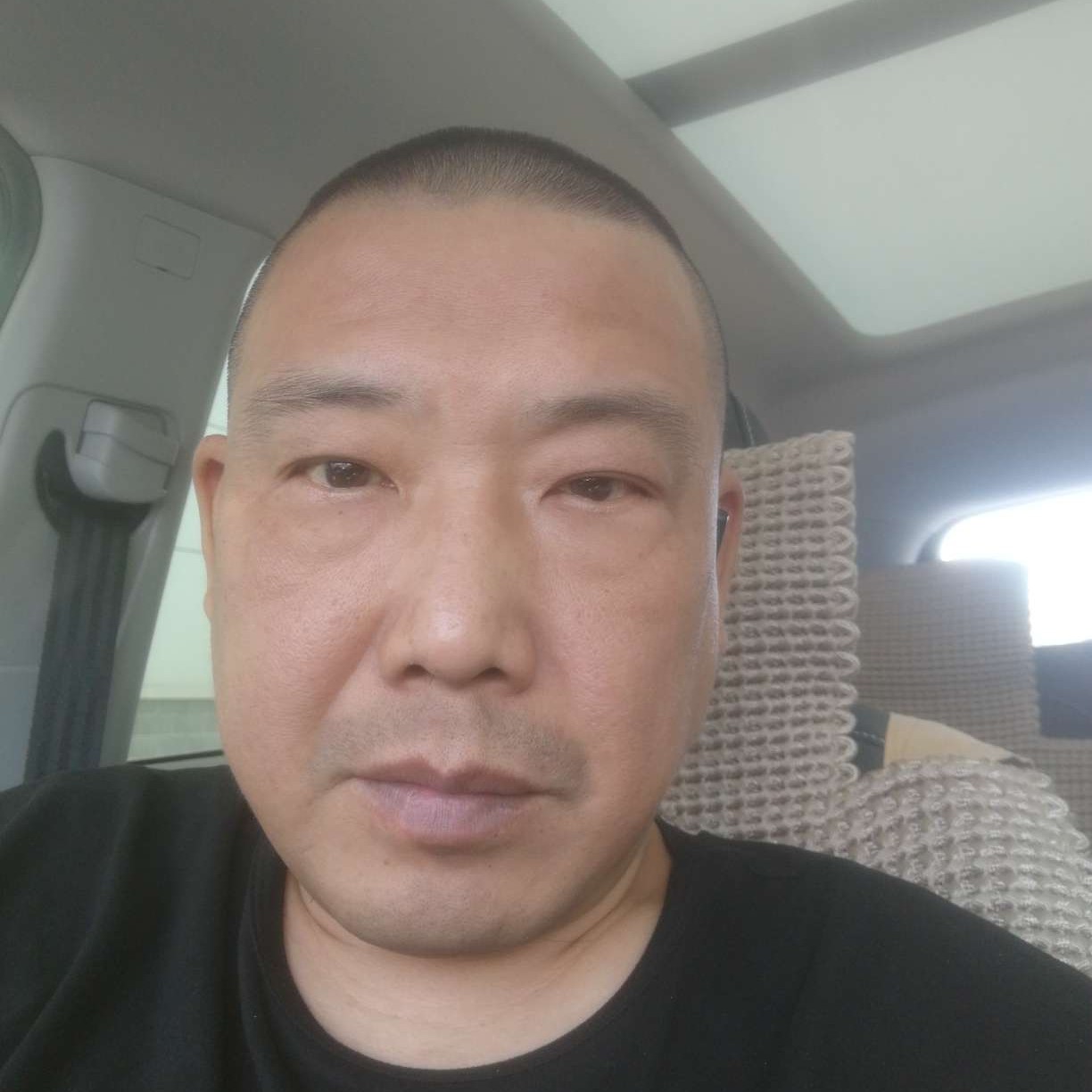 音响凝眸动人的照片