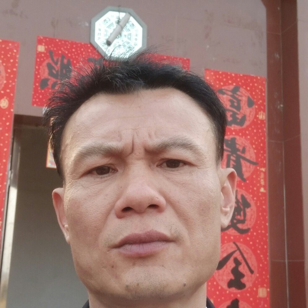 斯文浅吻绝恋的照片