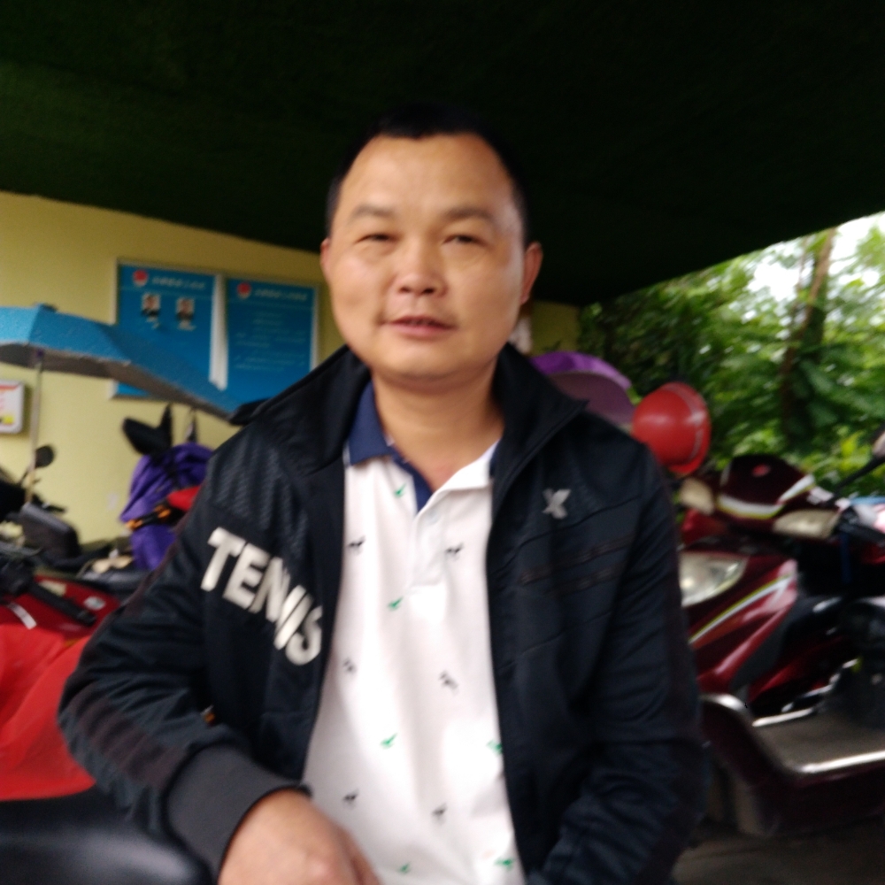 星月闻稳重的照片