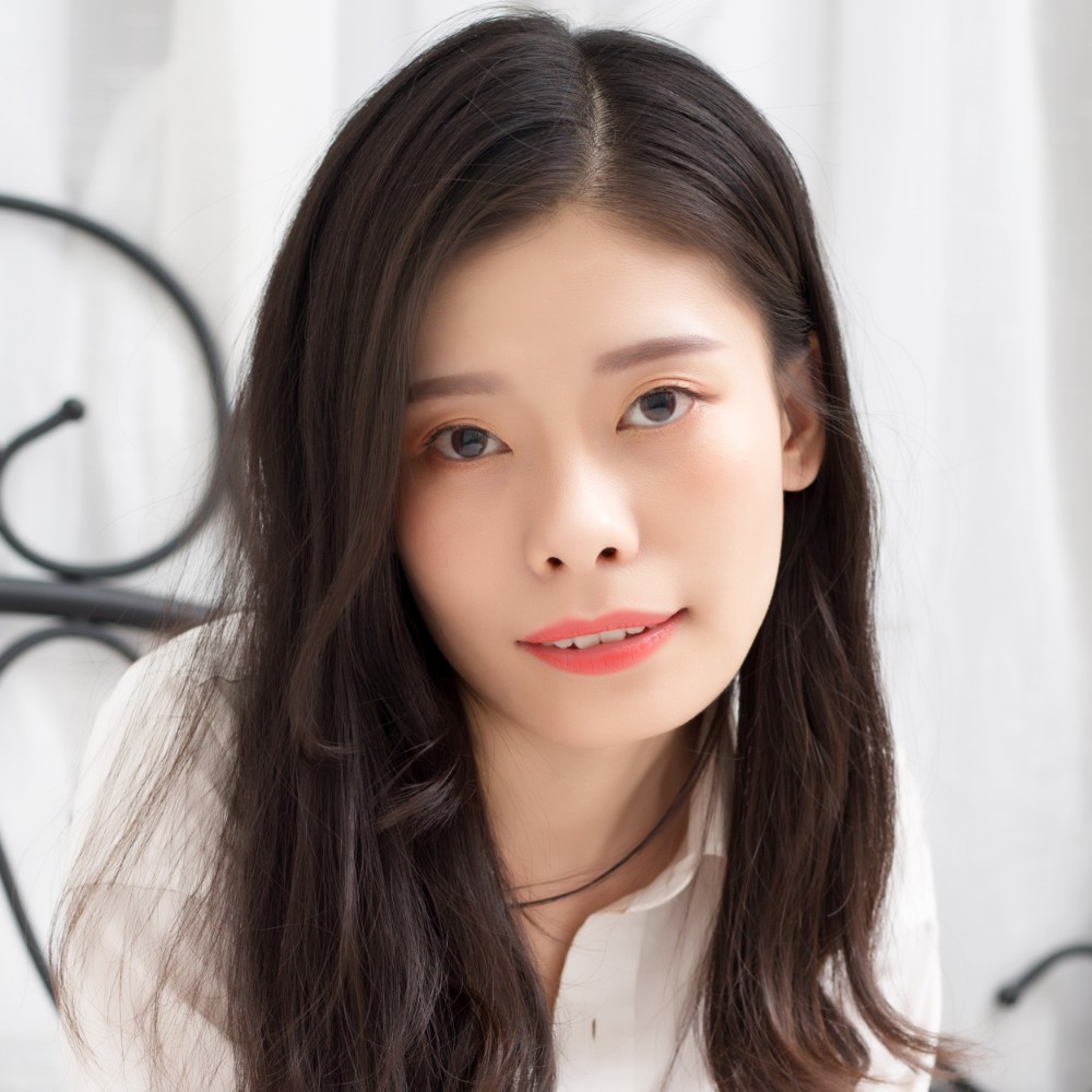 有只小兔兔的照片
