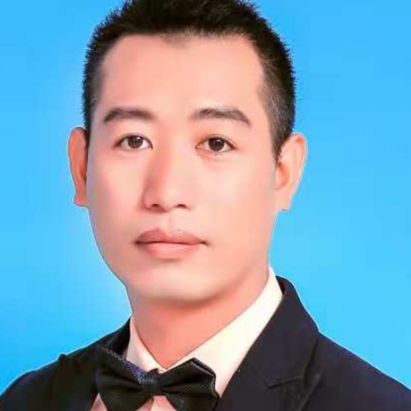 服饰优秀的照片