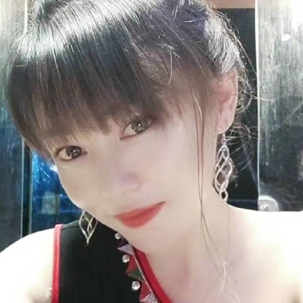 不一样的烟火y的照片
