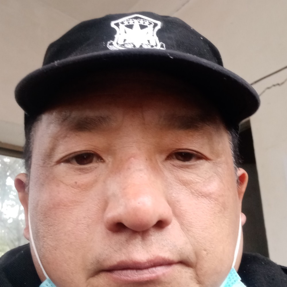 店员慈祥队卡的照片