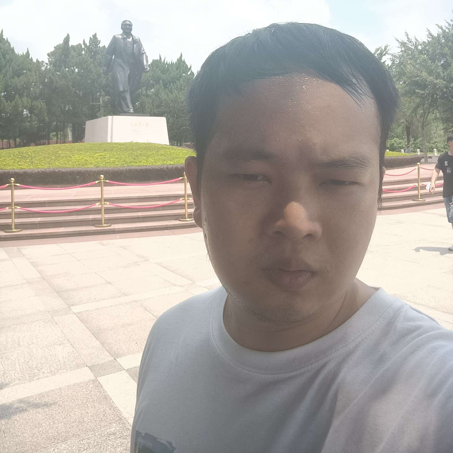 零碎浅吻期待的照片