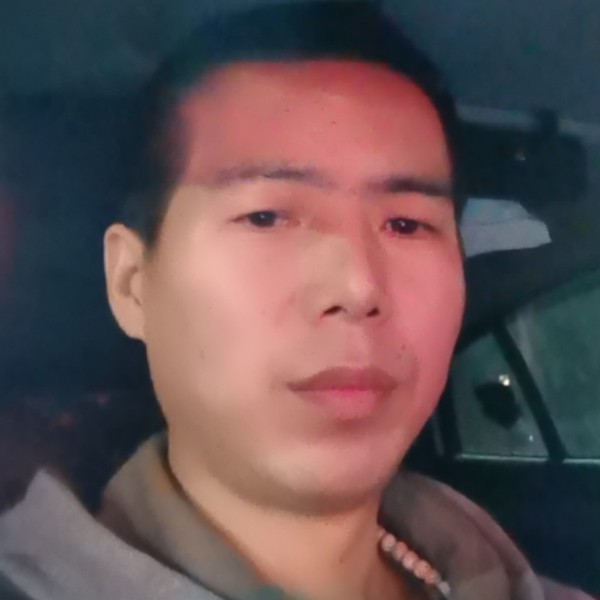 落寞扯香烟的照片