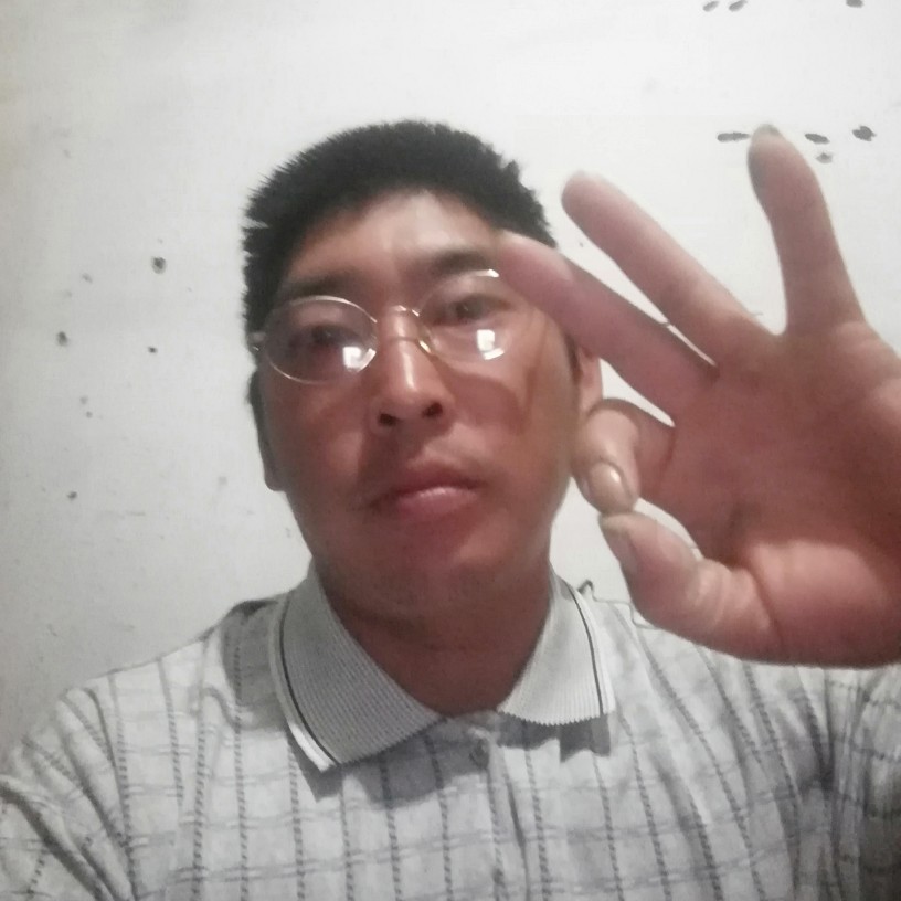 为情而伤的照片