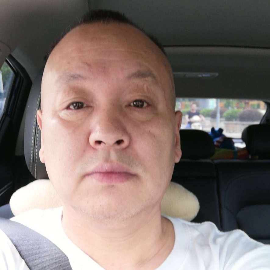 H快乐开心的照片