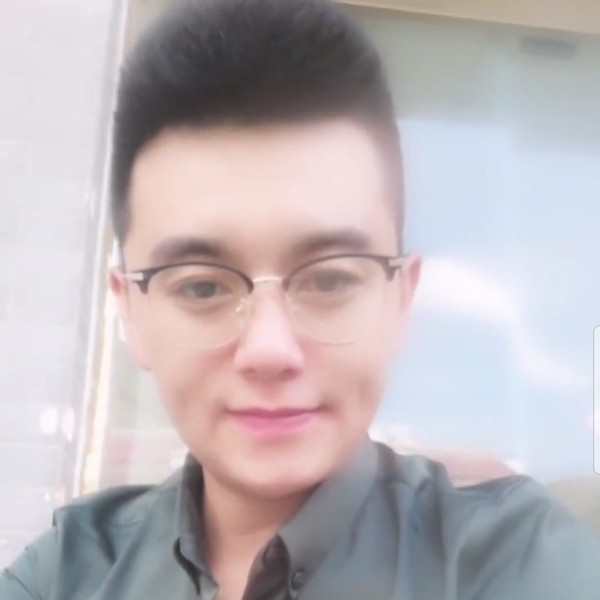 短靴老迟到的照片