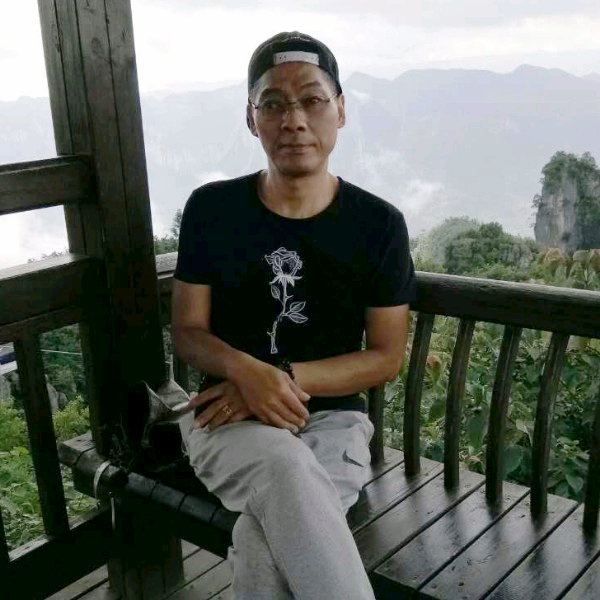 tjq开心的人的照片