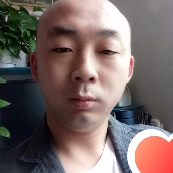 冷风后的晚秋的照片