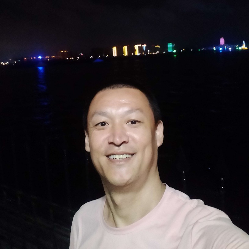 魁梧漫步芝麻的照片