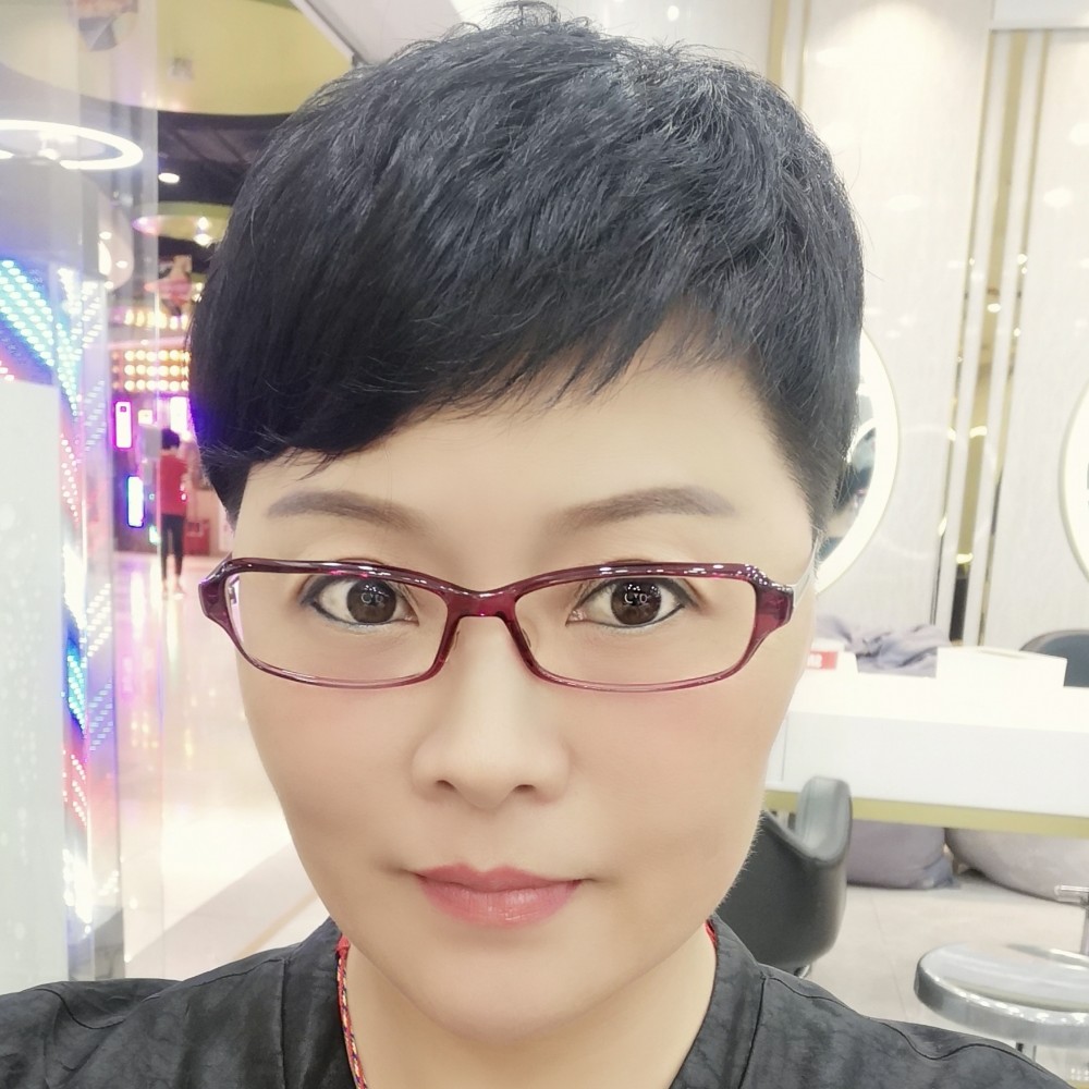 秋颜怡然的照片