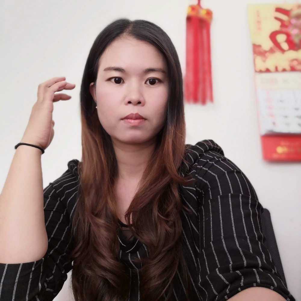恐高的小鸟的照片