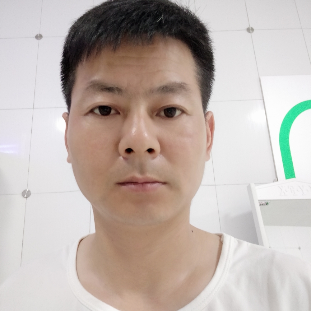 一人饮孤独的照片
