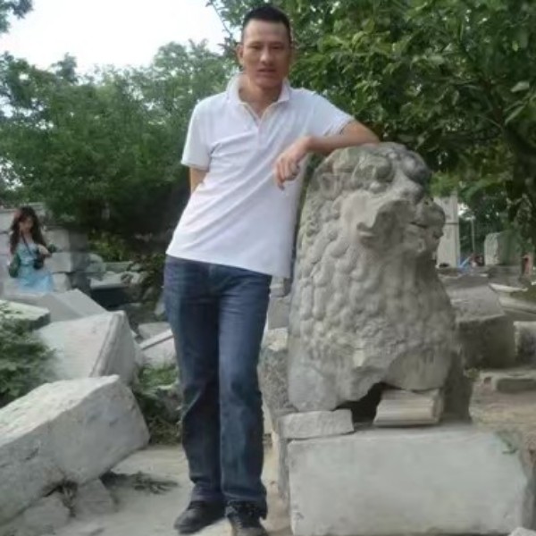 老迟到尘宵的照片