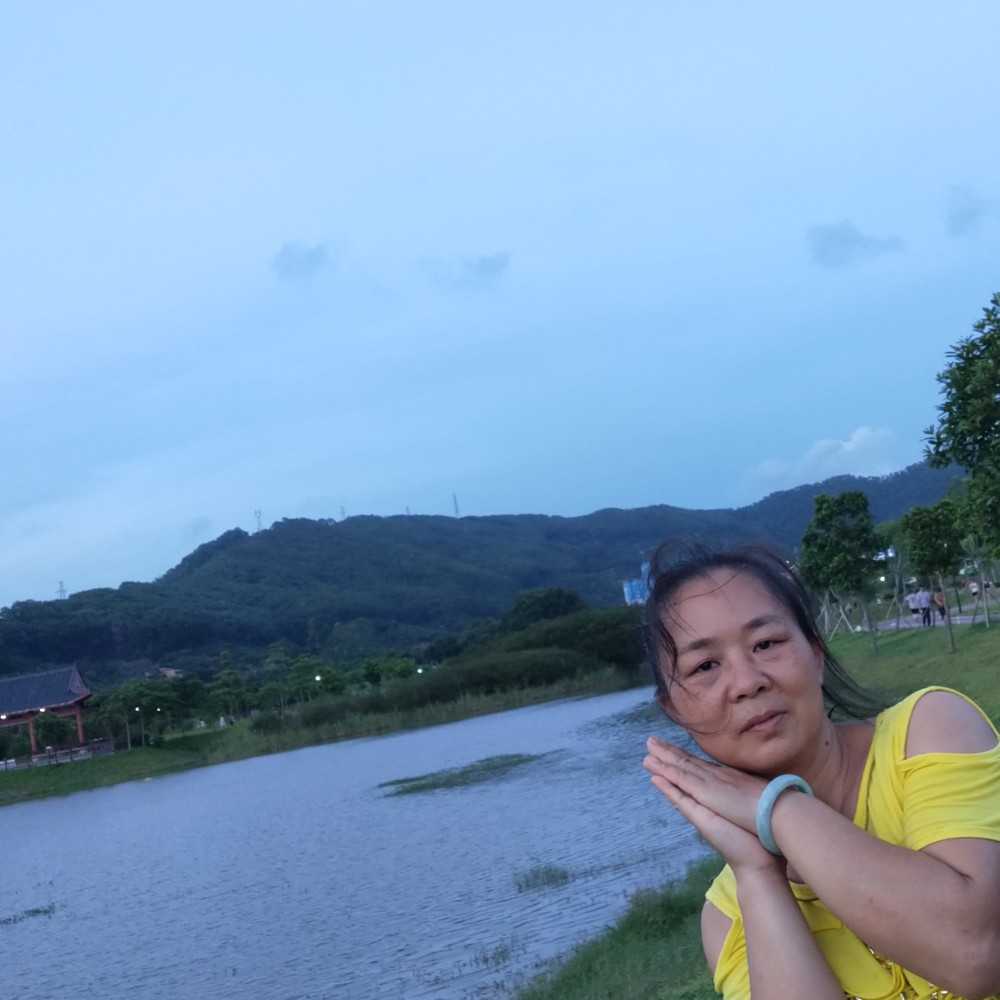 我是田梅的照片