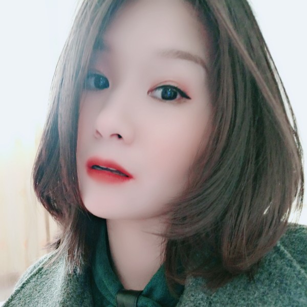 楠小姐的照片