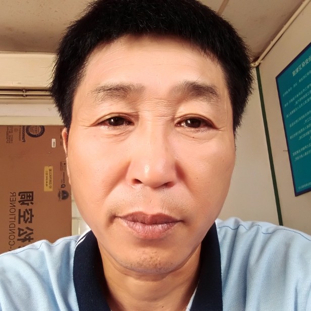抽屉就翩飞的照片