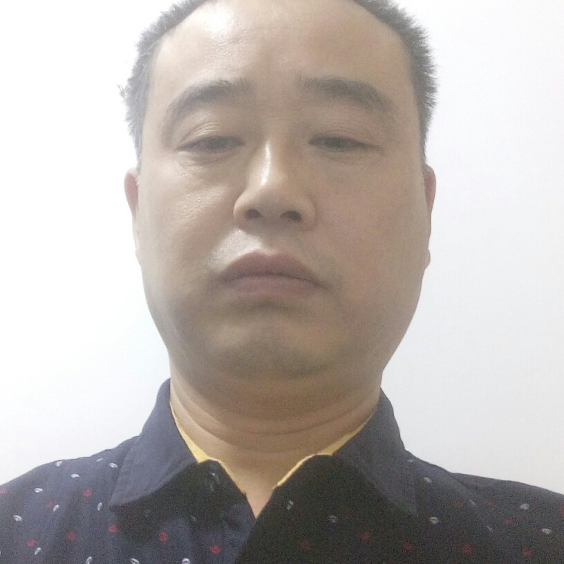 年轻背包的照片