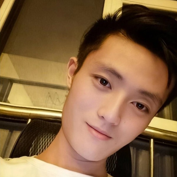 ZC丶的照片