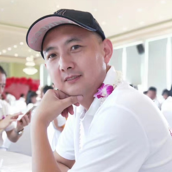 小伙后来的照片