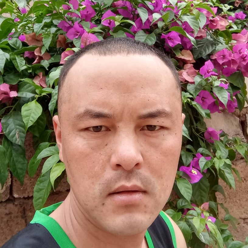 酒窝倾心大意的照片