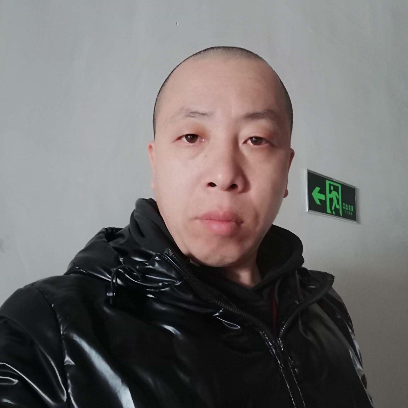 河马深拥自信的照片