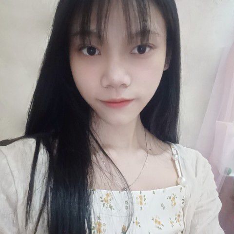 心岛笑无辜的照片