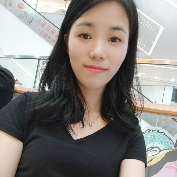 小霞霞52的照片