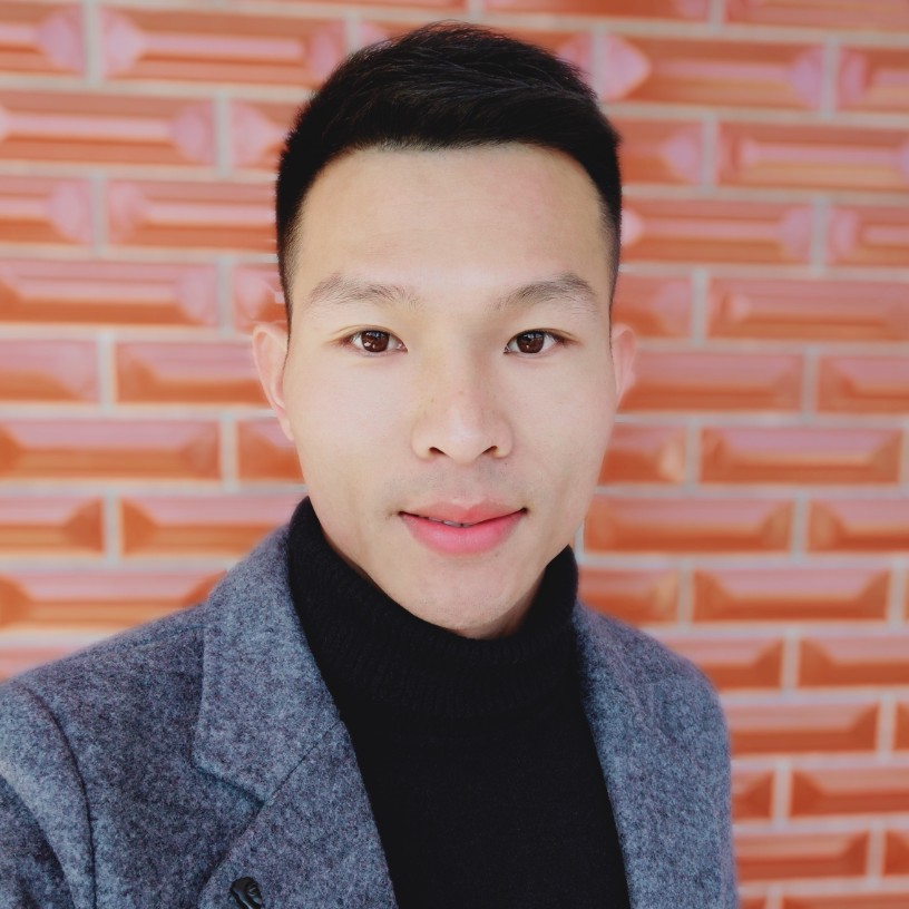 汤汤小伙子的照片