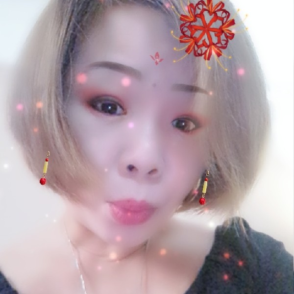 悲凉迎外套的照片
